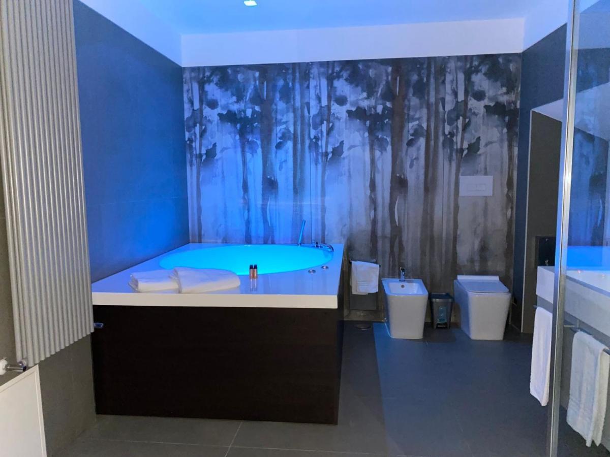 Olympus Capua Hotel ภายนอก รูปภาพ